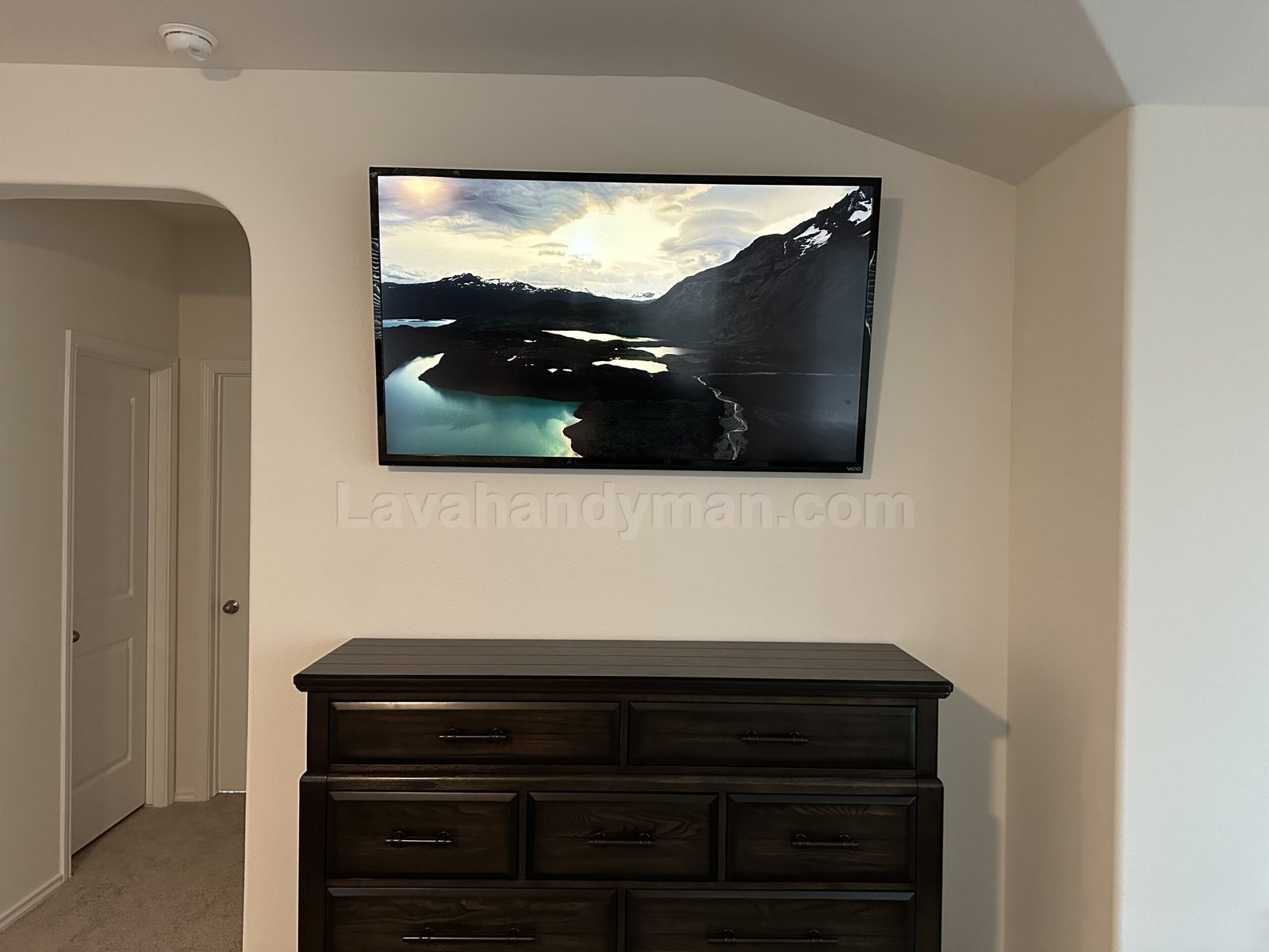 Latest Trends in TV Stand and Frame Design for 2025