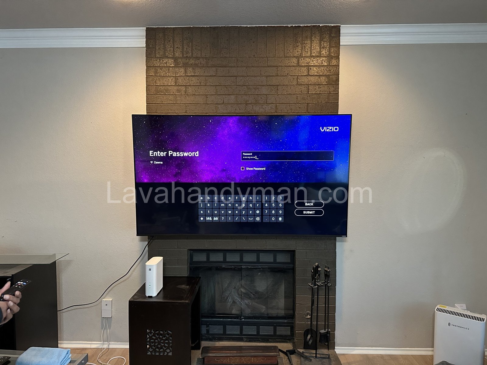 Internet TV: Easy Access to Online Content