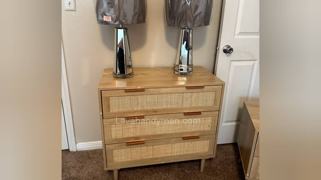 A Complete Guide to Assembling Table and Chair Furniture