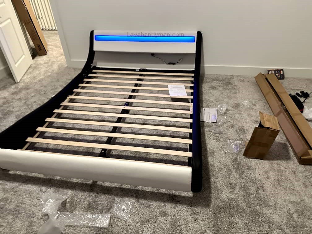 Assembling an RGB Double Bed
