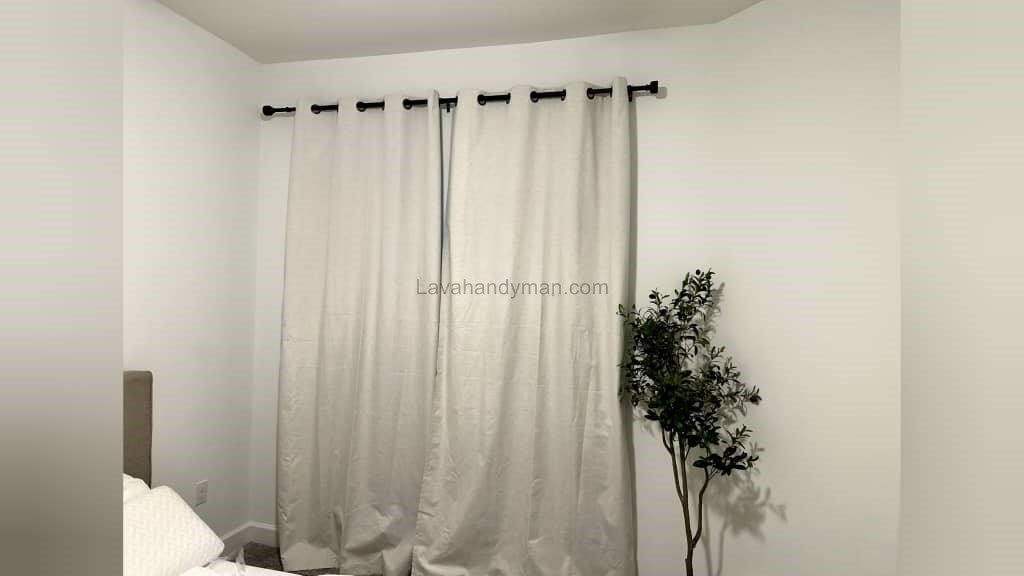 Installing Satin Curtains: Perfect Bedroom Design Ideas for a Modern Home