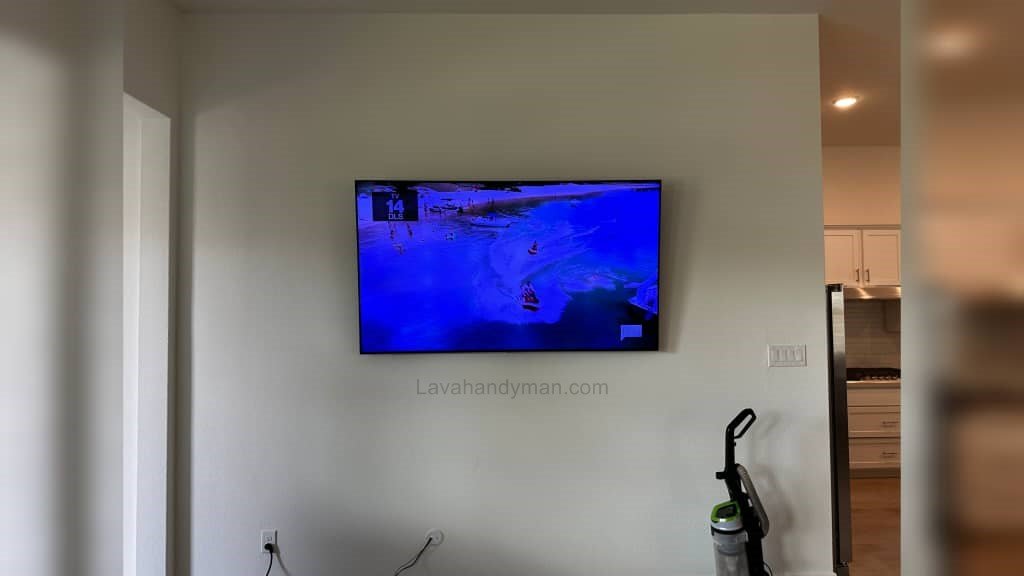 Minimalist TV Installation: A Clean and Professional Living Space