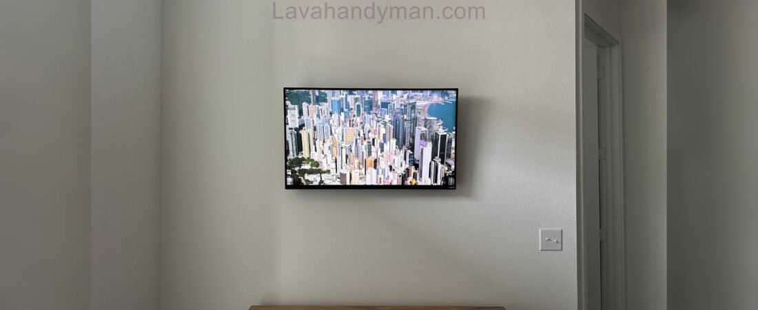 Wall-Mounted TV with Hidden Cables: The Secret to a Stylish Living Room